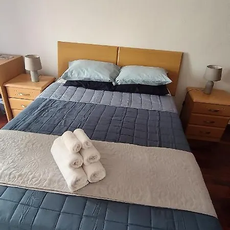 Quarto Com Varanda No Centro Em Habitación en casa particular